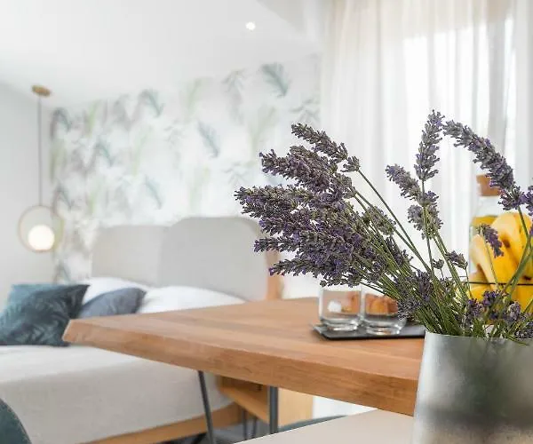 Πανσιόν Hvar View 4*