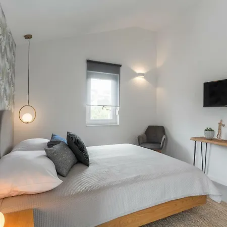 بيت ضيافة Hvar View 4*