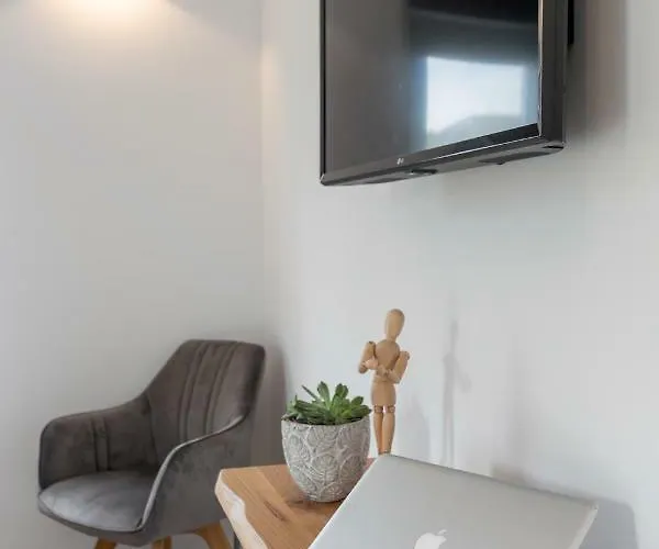 Gæstehus Hvar View 4*